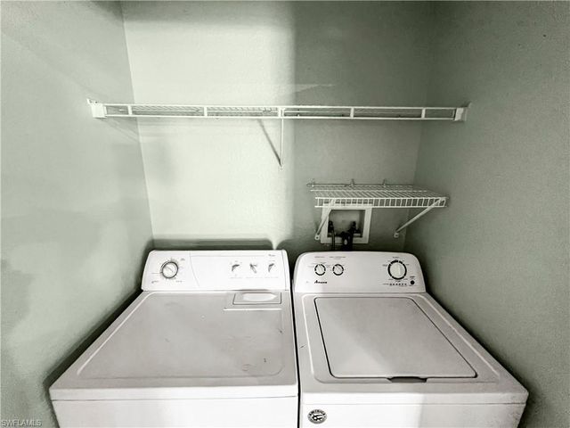 1909 SW Santa Barbara PL # 1909, Cape Coral, FL 33991