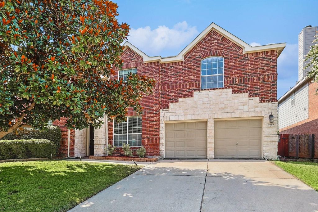 5573 Seabury Drive, Fort Worth, TX 76137