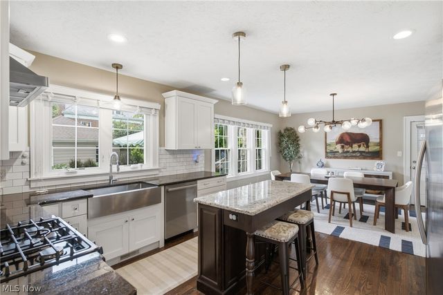 15712 Chadbourne Road, Shaker Heights, OH 44120