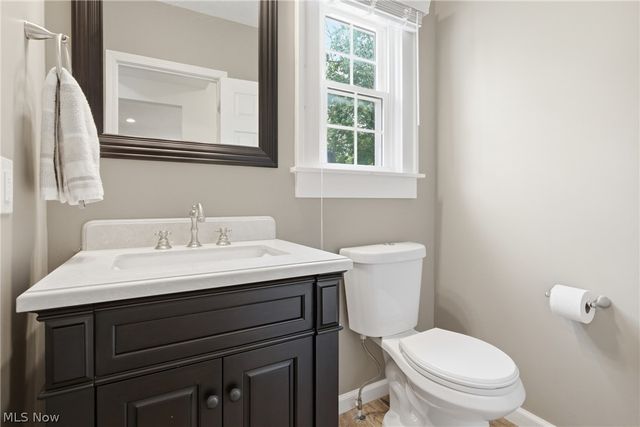 15712 Chadbourne Road, Shaker Heights, OH 44120