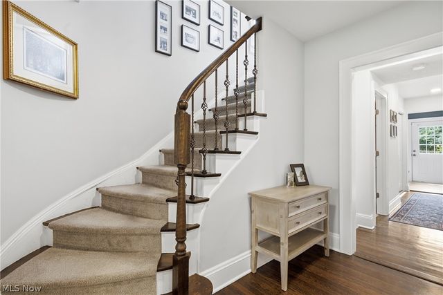 15712 Chadbourne Road, Shaker Heights, OH 44120