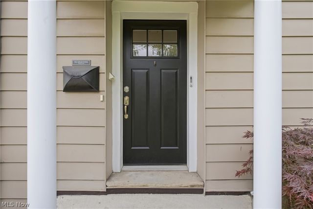 15712 Chadbourne Road, Shaker Heights, OH 44120