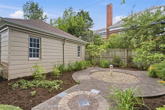 15712 Chadbourne Road, Shaker Heights, OH 44120