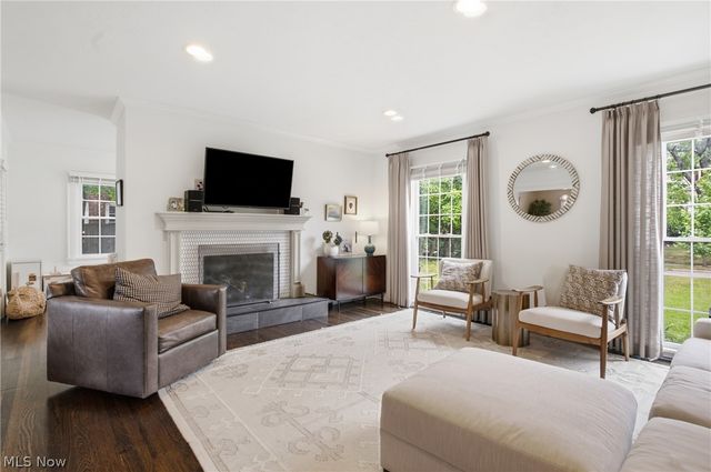 15712 Chadbourne Road, Shaker Heights, OH 44120