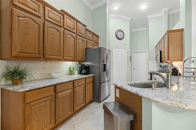 5355 GROVE MANOR, Lady Lake, FL 32159