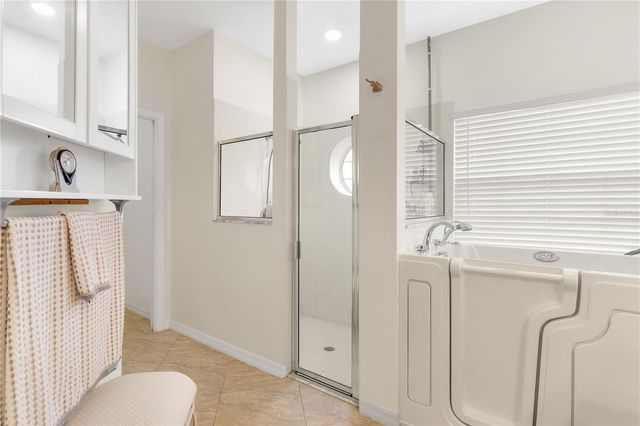 5355 GROVE MANOR, Lady Lake, FL 32159