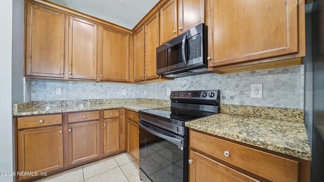 650 BRIAR VIEW Drive, Orange Park, FL 32065