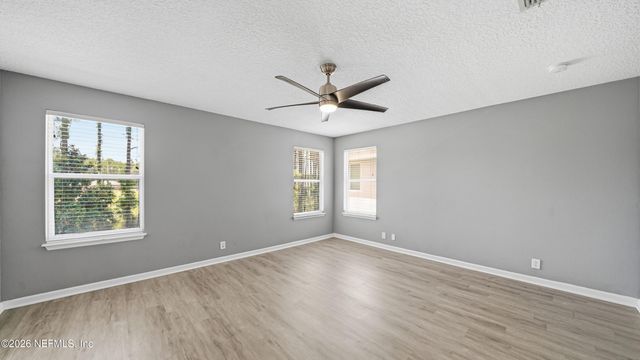 650 BRIAR VIEW Drive, Orange Park, FL 32065