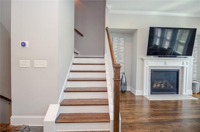 2143 Shale NW Lane, Atlanta, GA 30318