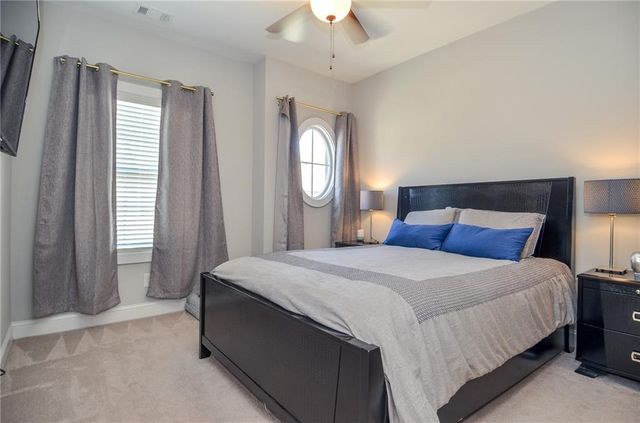 2143 Shale NW Lane, Atlanta, GA 30318