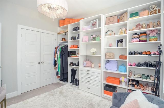 2143 Shale NW Lane, Atlanta, GA 30318