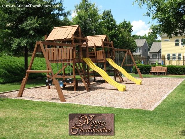 2143 Shale NW Lane, Atlanta, GA 30318