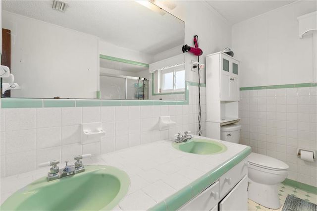 551 Shelton Beach N Road, Eight Mile, AL 36613