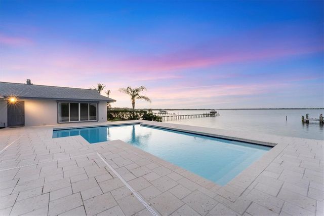 7416 RIVERVIEW DRIVE, Bradenton, FL 34209
