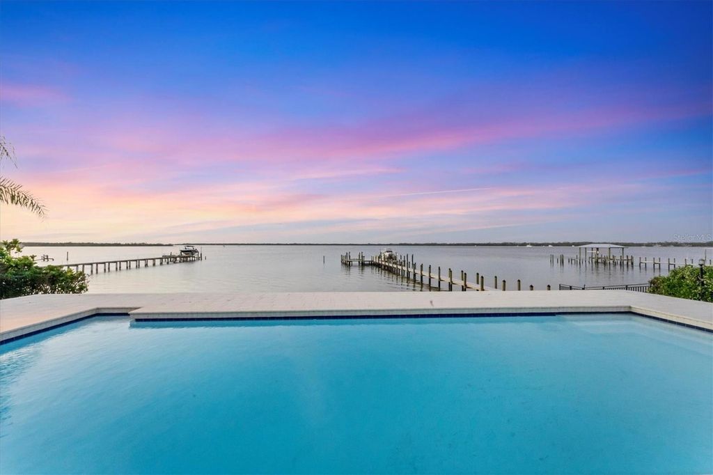 7416 RIVERVIEW DRIVE, Bradenton, FL 34209