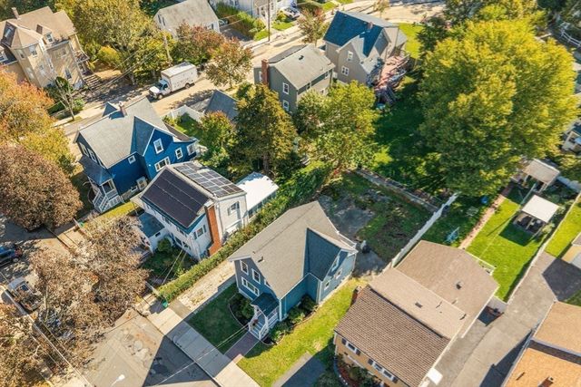 55 Bowman St, Malden, MA 02148