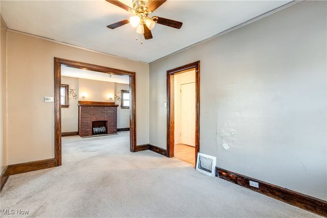 1228 Murray Avenue, Akron, OH 44310