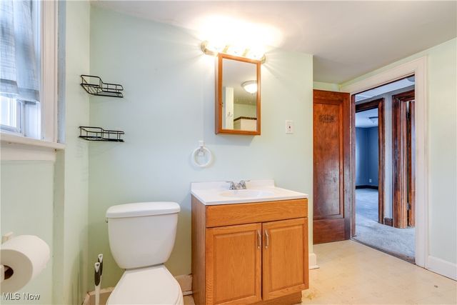 1228 Murray Avenue, Akron, OH 44310