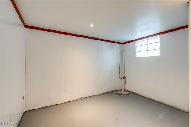 1228 Murray Avenue, Akron, OH 44310