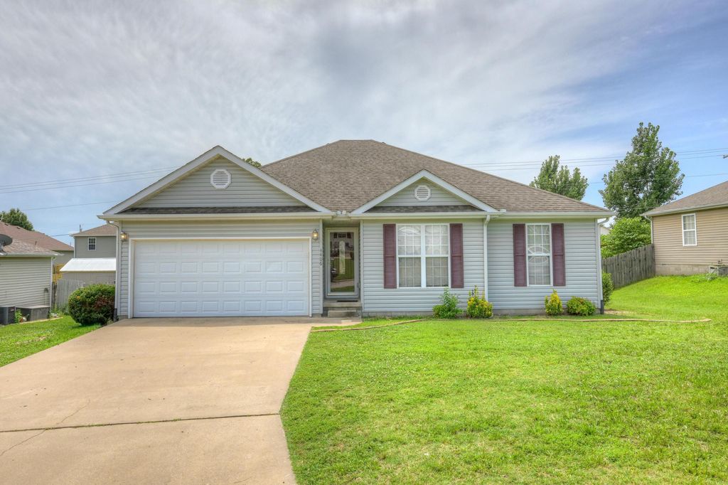 4406 West 28th Street, Joplin, MO 64804