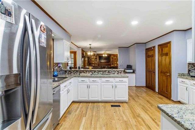 411 Sarah Lane, Lawrenceville, GA 30046