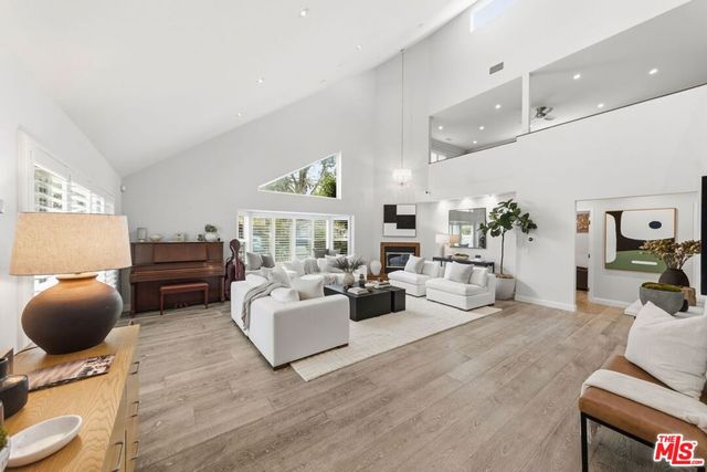 12756 Milbank Street, Studio City, CA 91604