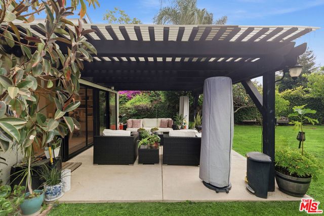 12756 Milbank Street, Studio City, CA 91604
