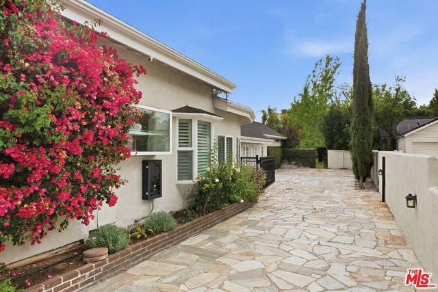 12756 Milbank Street, Studio City, CA 91604
