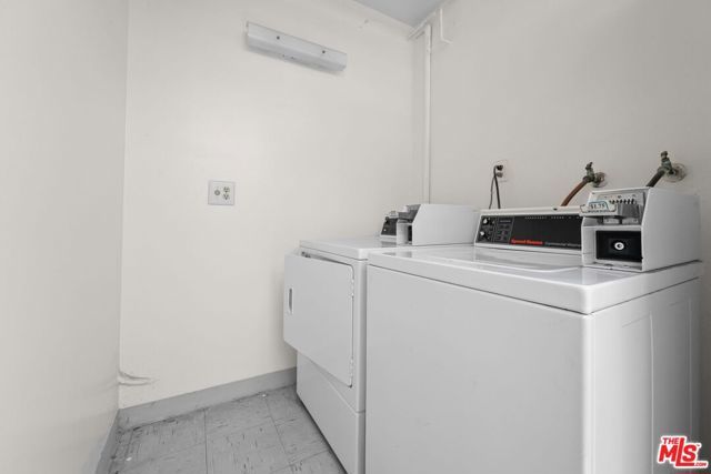 1044 Pacific Street, Santa Monica, CA 90405