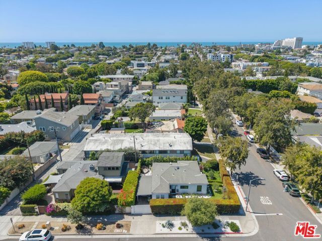 1044 Pacific Street, Santa Monica, CA 90405
