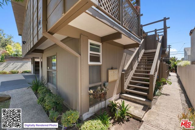 1044 Pacific Street, Santa Monica, CA 90405