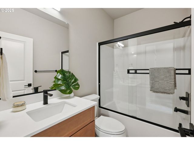 8840 Sw Serenity Terrace, Beaverton, OR 97007