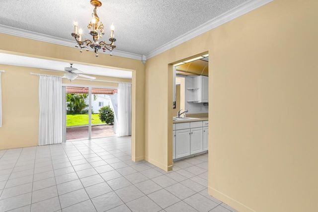 1802 SW 13th Avenue, Boynton Beach, FL 33426