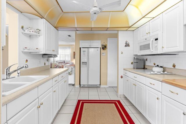 1802 SW 13th Avenue, Boynton Beach, FL 33426