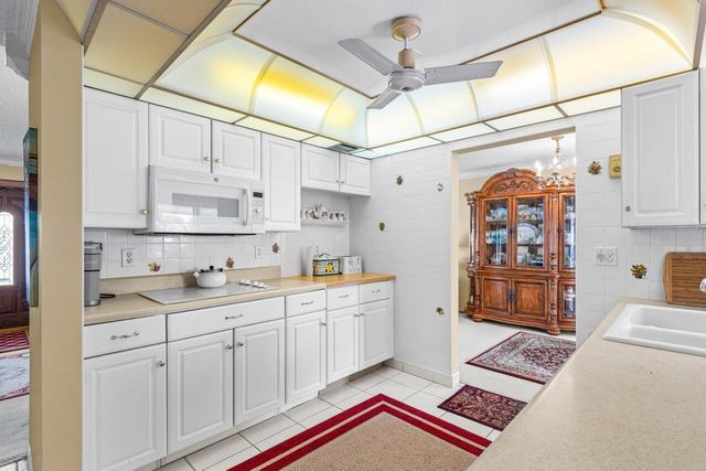 1802 SW 13th Avenue, Boynton Beach, FL 33426