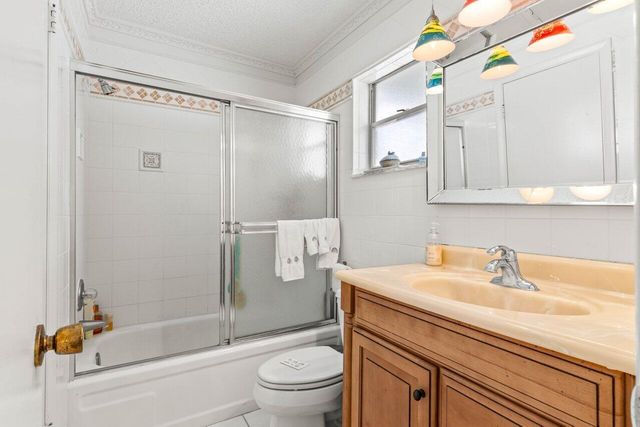 1802 SW 13th Avenue, Boynton Beach, FL 33426
