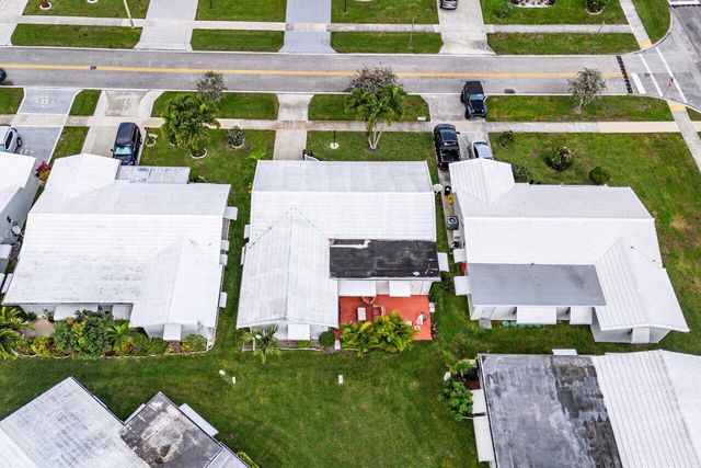 1802 SW 13th Avenue, Boynton Beach, FL 33426