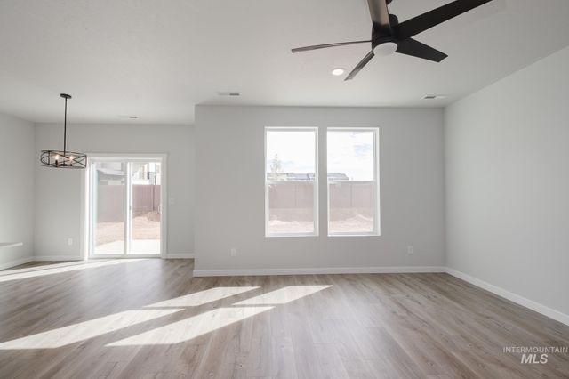 2192 S Border Way, Meridian, ID 83642