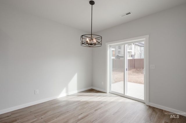 2192 S Border Way, Meridian, ID 83642