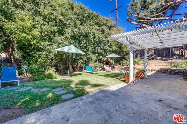 13203 Dewey Street, Los Angeles, CA 90066