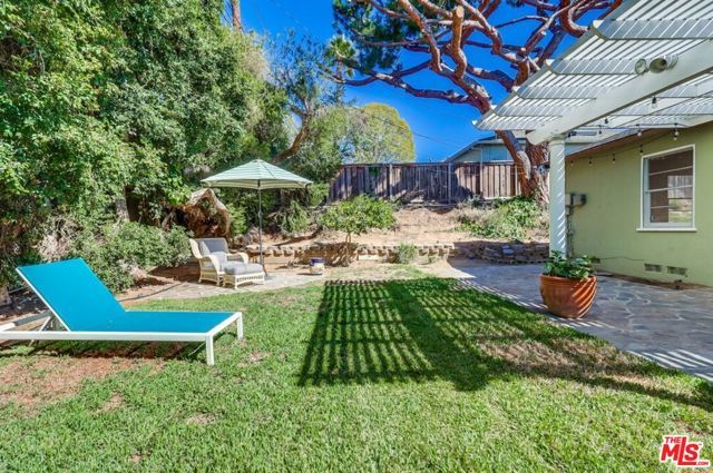 13203 Dewey Street, Los Angeles, CA 90066