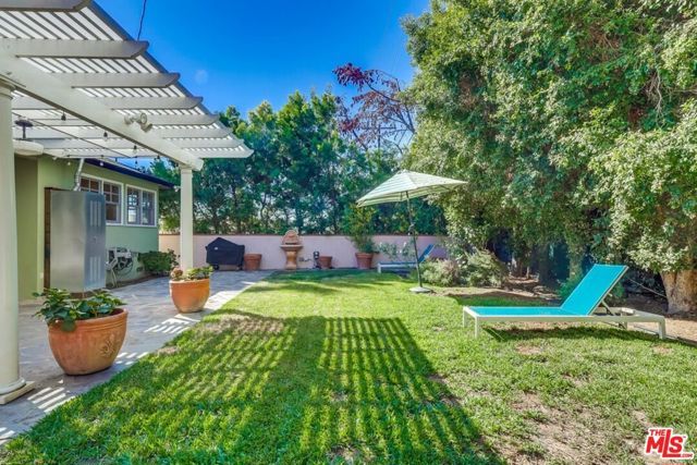 13203 Dewey Street, Los Angeles, CA 90066