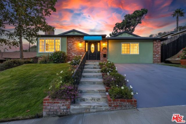 13203 Dewey Street, Los Angeles, CA 90066
