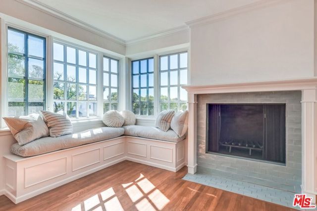 13203 Dewey Street, Los Angeles, CA 90066