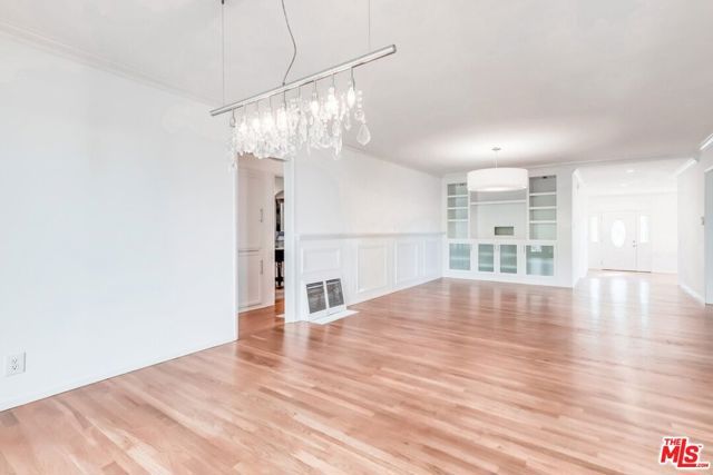 13203 Dewey Street, Los Angeles, CA 90066