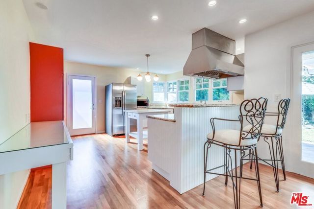 13203 Dewey Street, Los Angeles, CA 90066