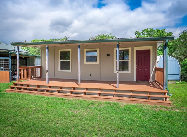 279 Highline DR, Bastrop, TX 78602