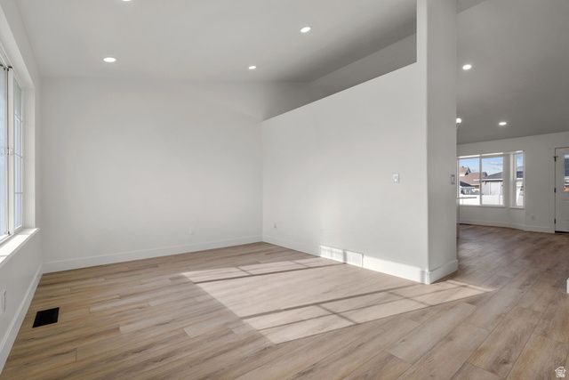 4976 W WOOD SPRING DR, West Jordan, UT 84081