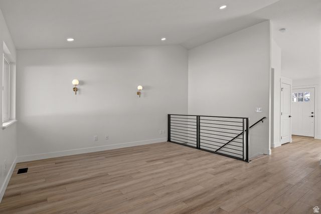 4976 W WOOD SPRING DR, West Jordan, UT 84081