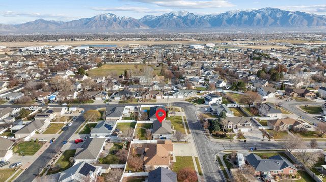 4976 W WOOD SPRING DR, West Jordan, UT 84081